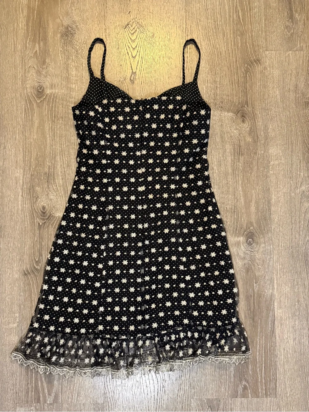Kenzo vintage Black & White Polka Dot Strappy Mini Dress with Floral Lace - Picture 4 of 9